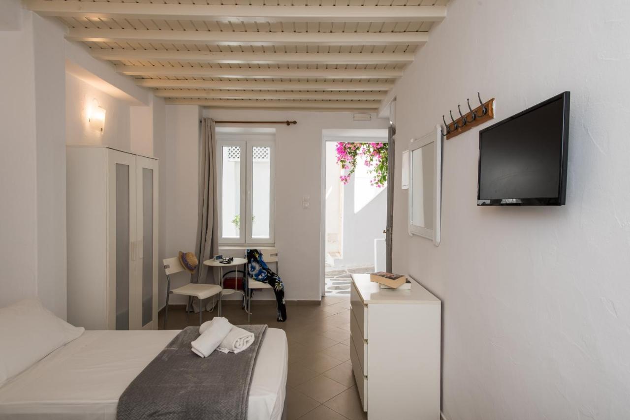 Lirous Studios Mykonos Town Esterno foto