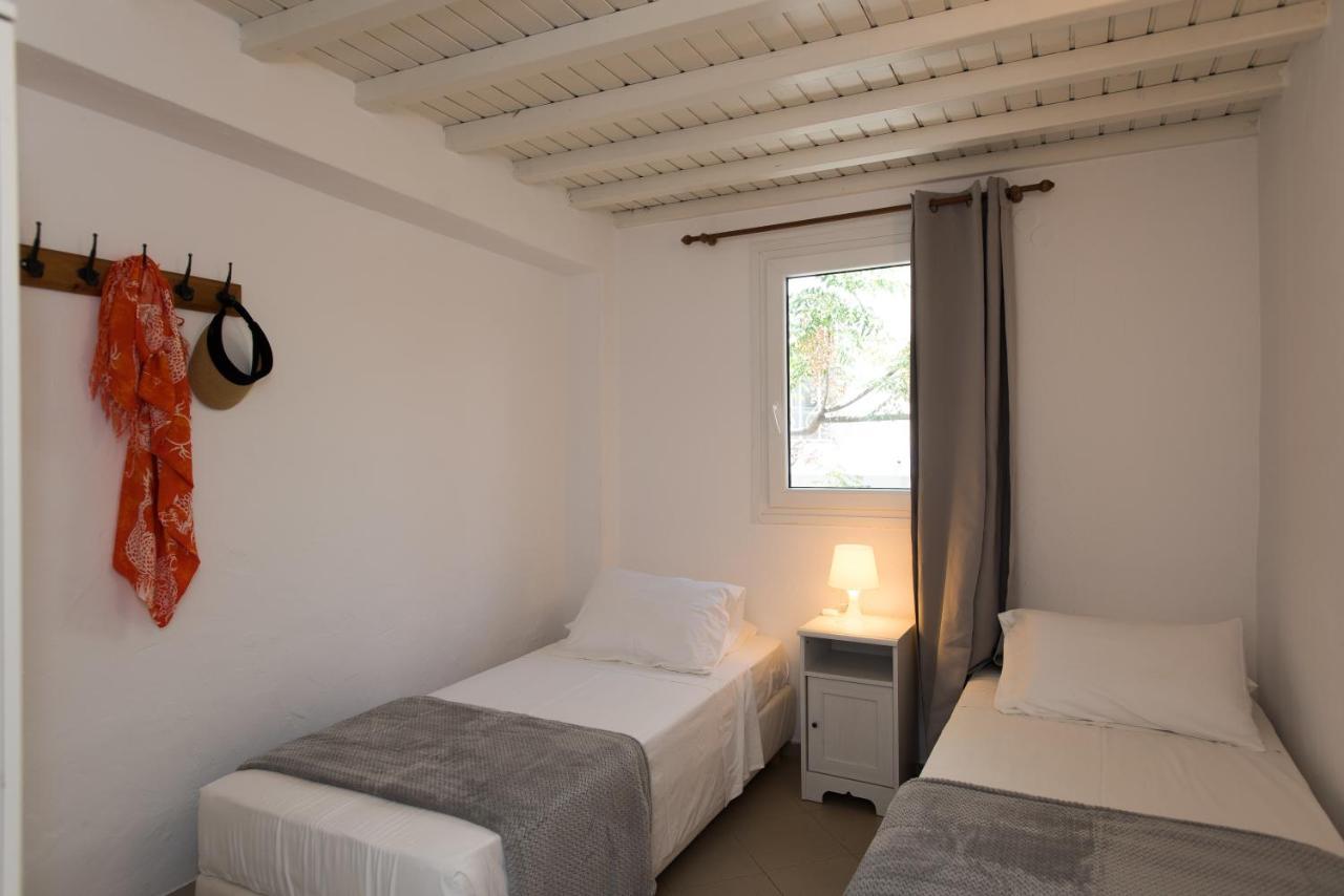 Lirous Studios Mykonos Town Esterno foto