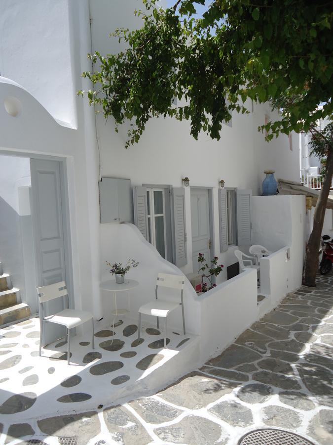 Lirous Studios Mykonos Town Esterno foto